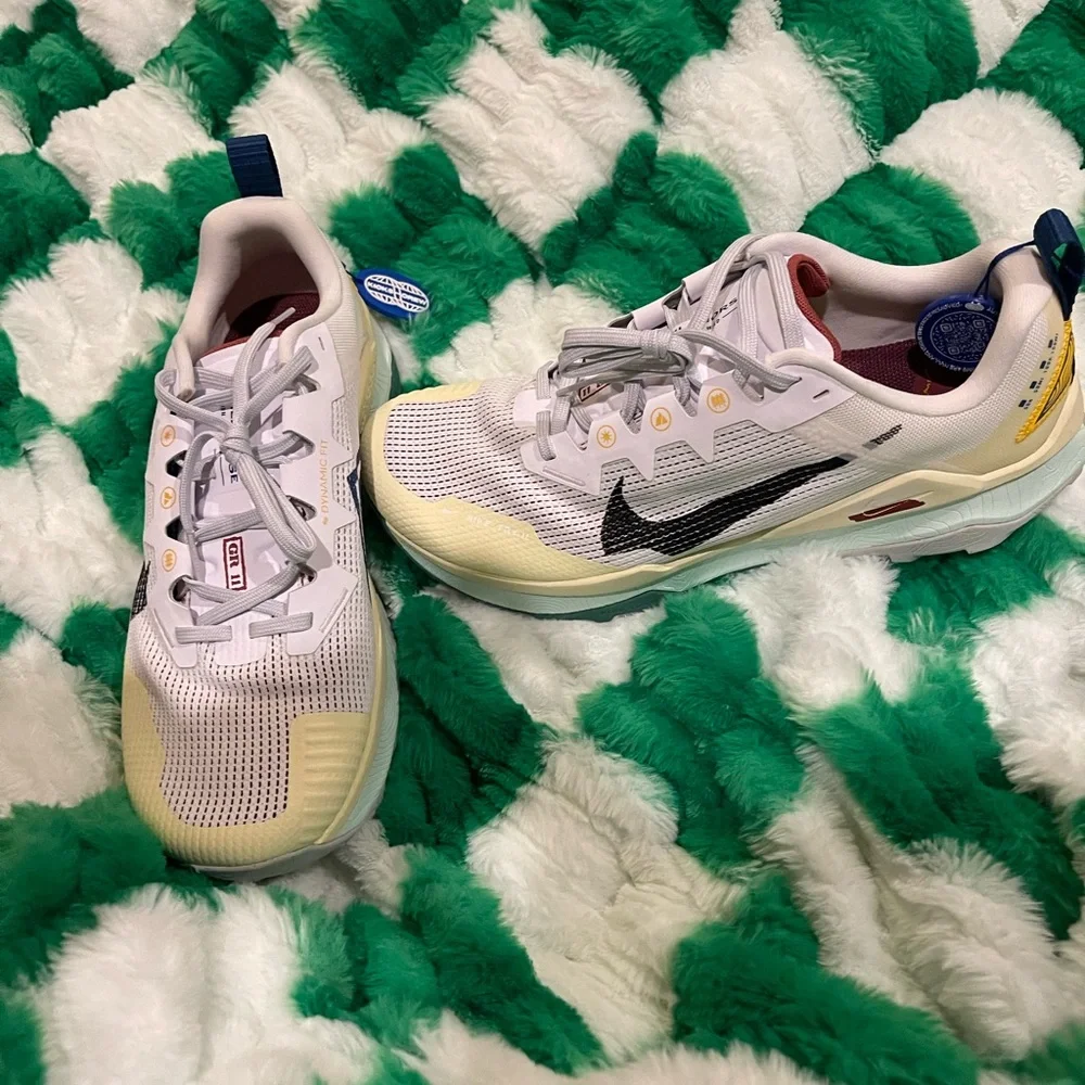 NIKE REACT WILDHORSE 8 - Picture 2 of 6